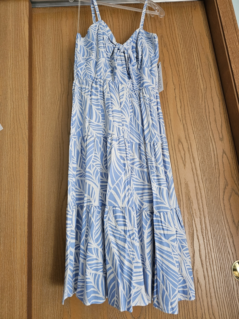 Luxology Blue and White Leaf-Print Tiered Maxi Dress